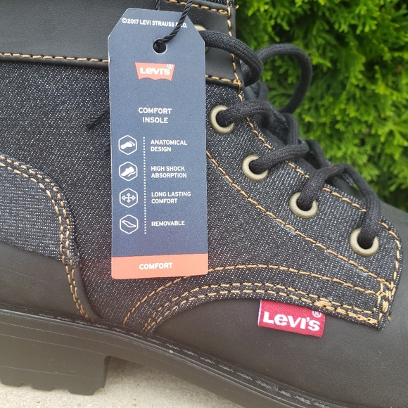 NWT LEVI'S Lace-up High-top Denim/Leather Boots - Picture 2 of 8